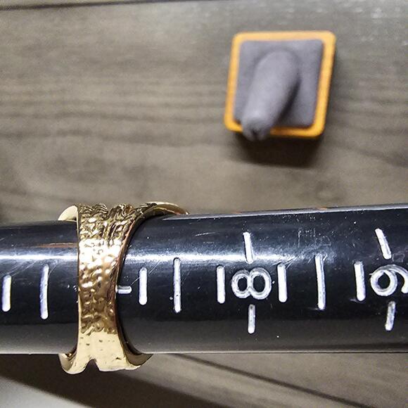 River Ring Size 7 - Picture 12 of 12